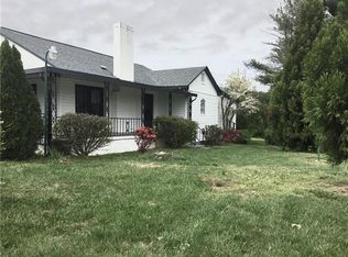 1422 Lee Pearson Rd, Granite Falls, NC 28630