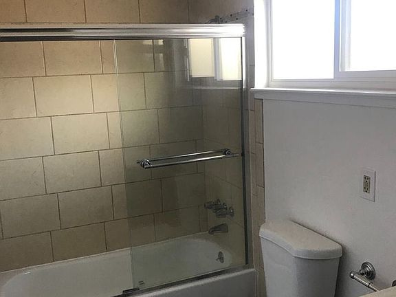 5th image of 3189 Cadillac Dr APT 9