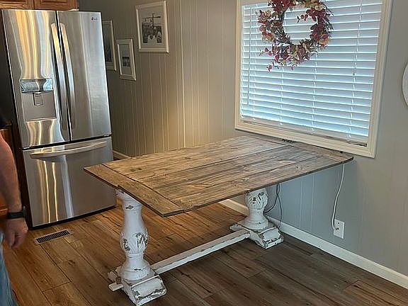 Kitchen table folds out
