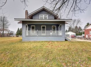 503 N Main St, Oakwood, IL 61844