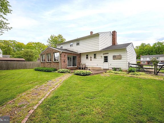 3rd image of 3 Pierson Ct