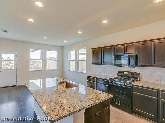 3rd image of 2800 Joe Dimaggio Blvd Unit 74