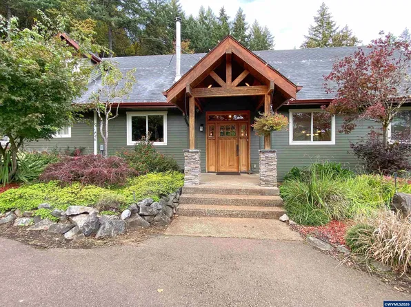 24680 Daisy Dr, Philomath, OR 97370