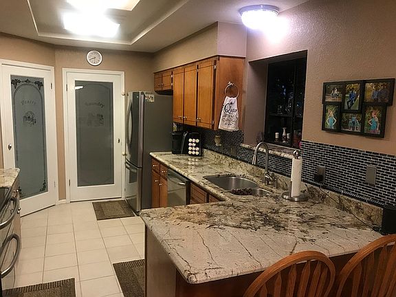 4th image of 161 Cottonwood Pave