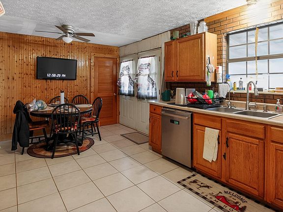 3rd image of 4070 Byrds Cross Rd