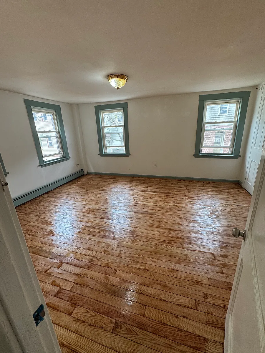 Building Photo - 56 7th St #2