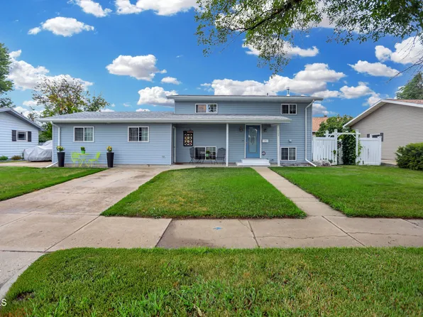 723 14th St W, Williston, ND 58801