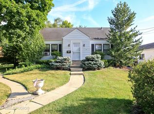 727 Pershing Ave, Wheaton, IL 60189