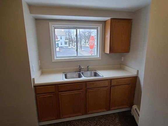 5th image of 37 Lawrence St #1