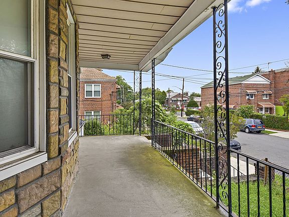 3rd image of 4083 Seton Ave #1