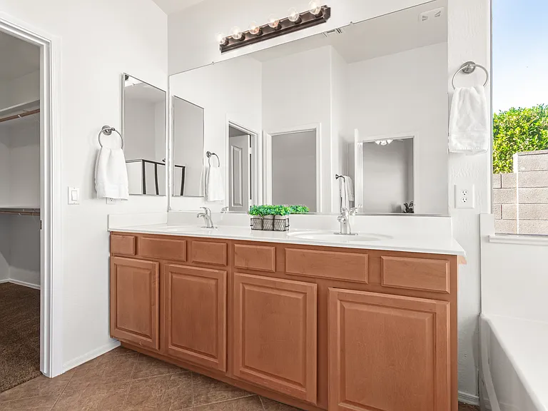 4384 E Cherry Hills Dr — Photo 20