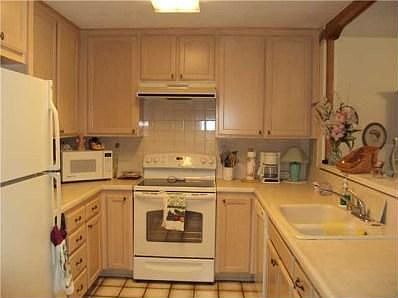 3rd image of 12575 Oaks North Dr Unit 225