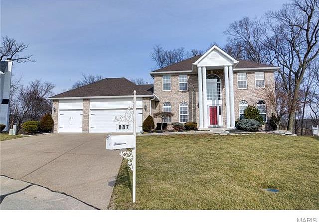 2nd image of 887 Sara Beth Ct