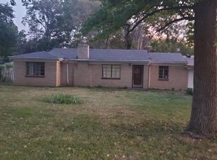 8140 Packard Ave, Saint Louis, MO 63134