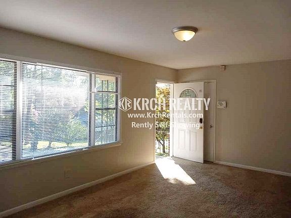 2nd image of 513 20th Ave NE