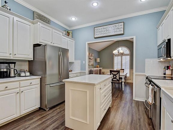 3rd image of 4811 Bello Vista Ct