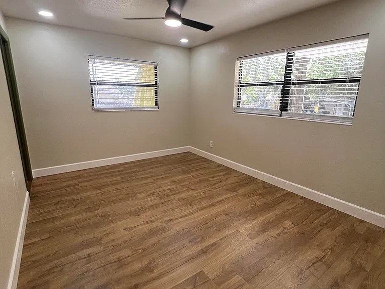 730 Glade Rd — Photo 5