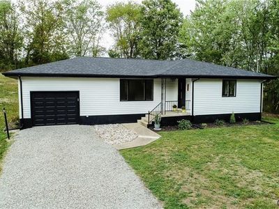 185 Buckeye Rd, Mount Pleasant, PA, 15666