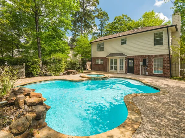 34 E Trillium Cir, Spring, TX 77381