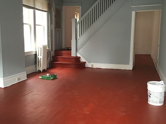 5th image of 2416 Reel St