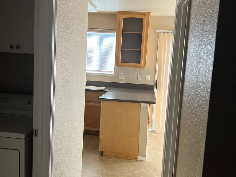1125 Sheridan Ave #67 — Photo 6