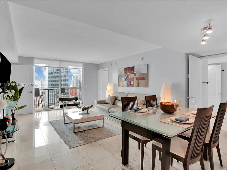 1200 Brickell Bay Dr #3515 — Photo 2