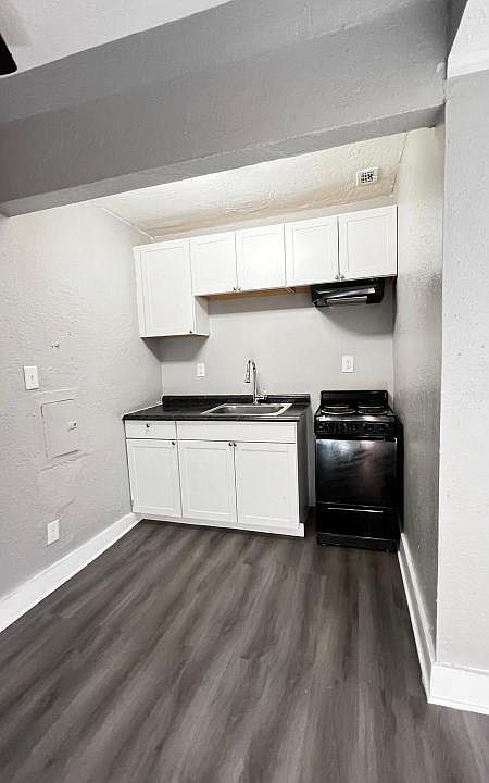 1st image of 2624 4th St S APT 4