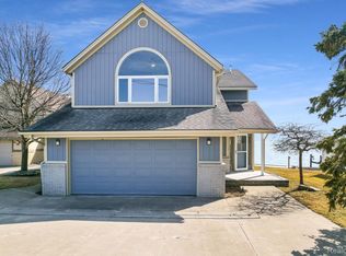 9421 Dixie Hwy, Ira, MI 48023