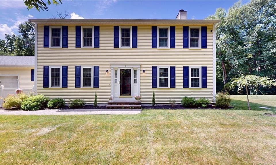 1st image of 6 Forest Hill Dr