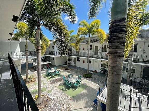 5th image of 1300 N 17th Ave APT 207