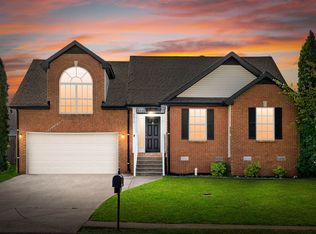 2812 Sharpie Dr, Clarksville, TN