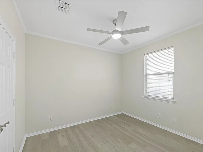 5712 Eureka Bnd — Photo 24