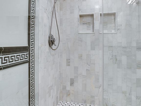 Shower En Suite Bathroom #1