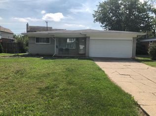 17181 Nadora St, Southfield, MI 48076