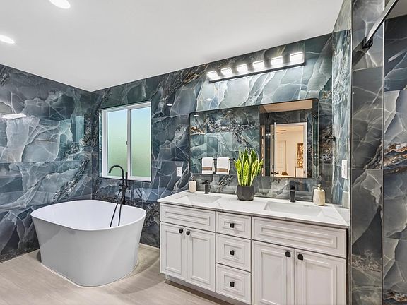 5th image of 2447 Rigdon Street