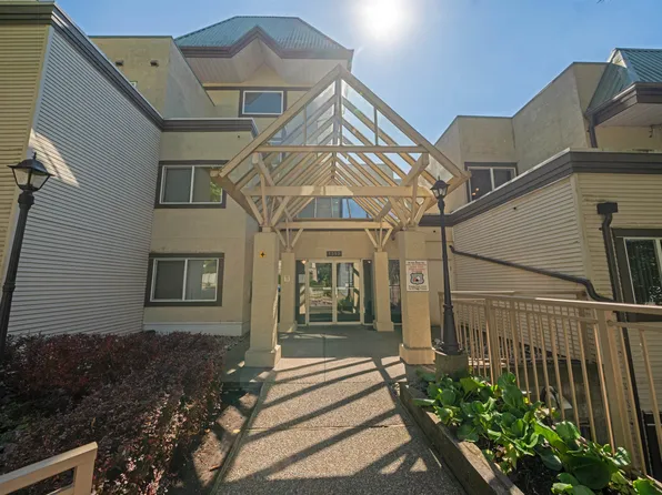 1310 Cariboo St #817, New Westminster, BC V3M 1X2