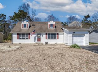 427 3rd St, Waretown, NJ 08758
