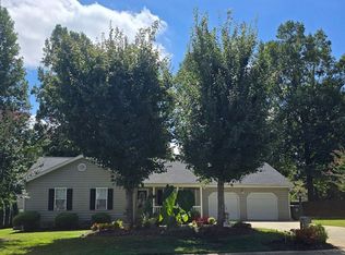 207 Edward Ct, Mebane, NC 27302