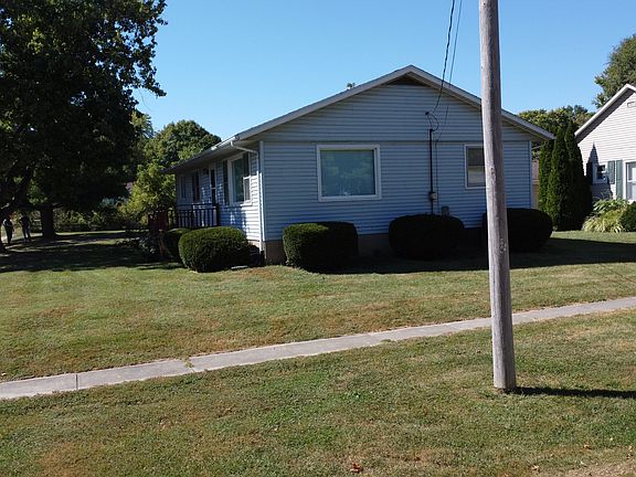 4th image of 307 E Main St