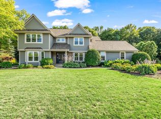 N108W15283 Honeysuckle Ln, Germantown, WI 53022