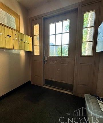 3rd image of 5465 Camelot Dr APT 31