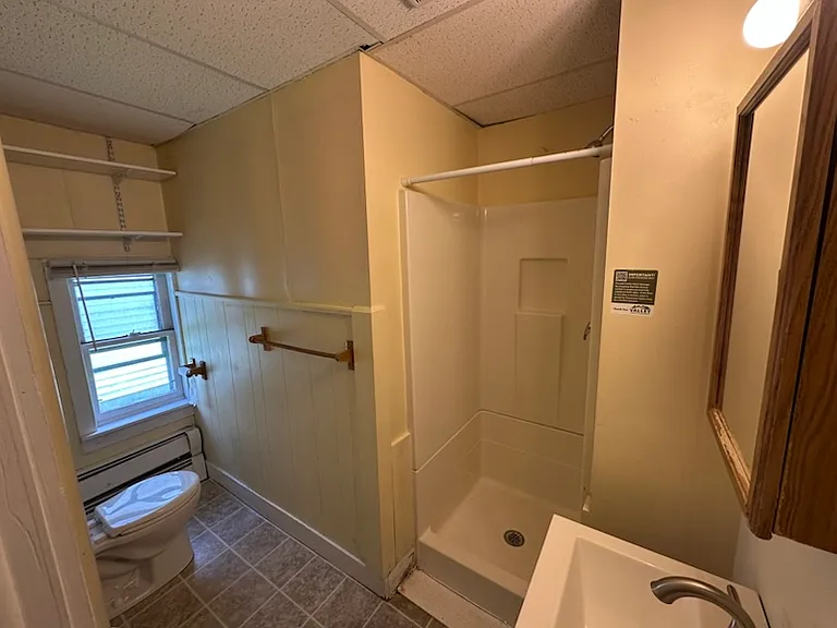 697 Main St #3 — Photo 8