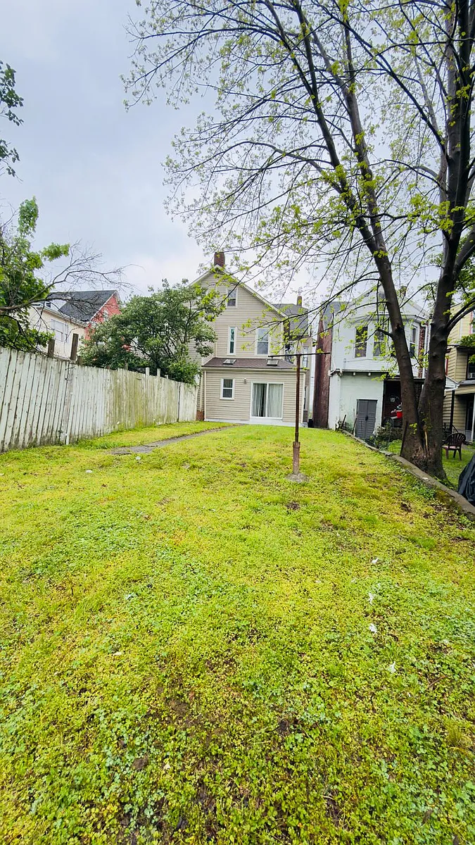 Building Photo - 838 Wolf Ave