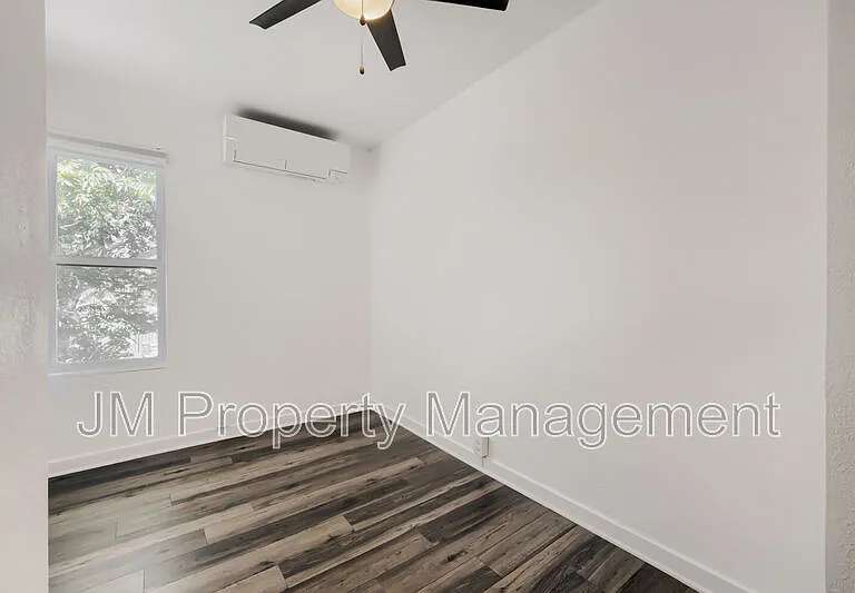 3549 N Williams St — Photo 9