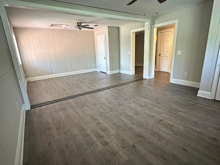 2114 Schumacher Ave #1 — Photo 4