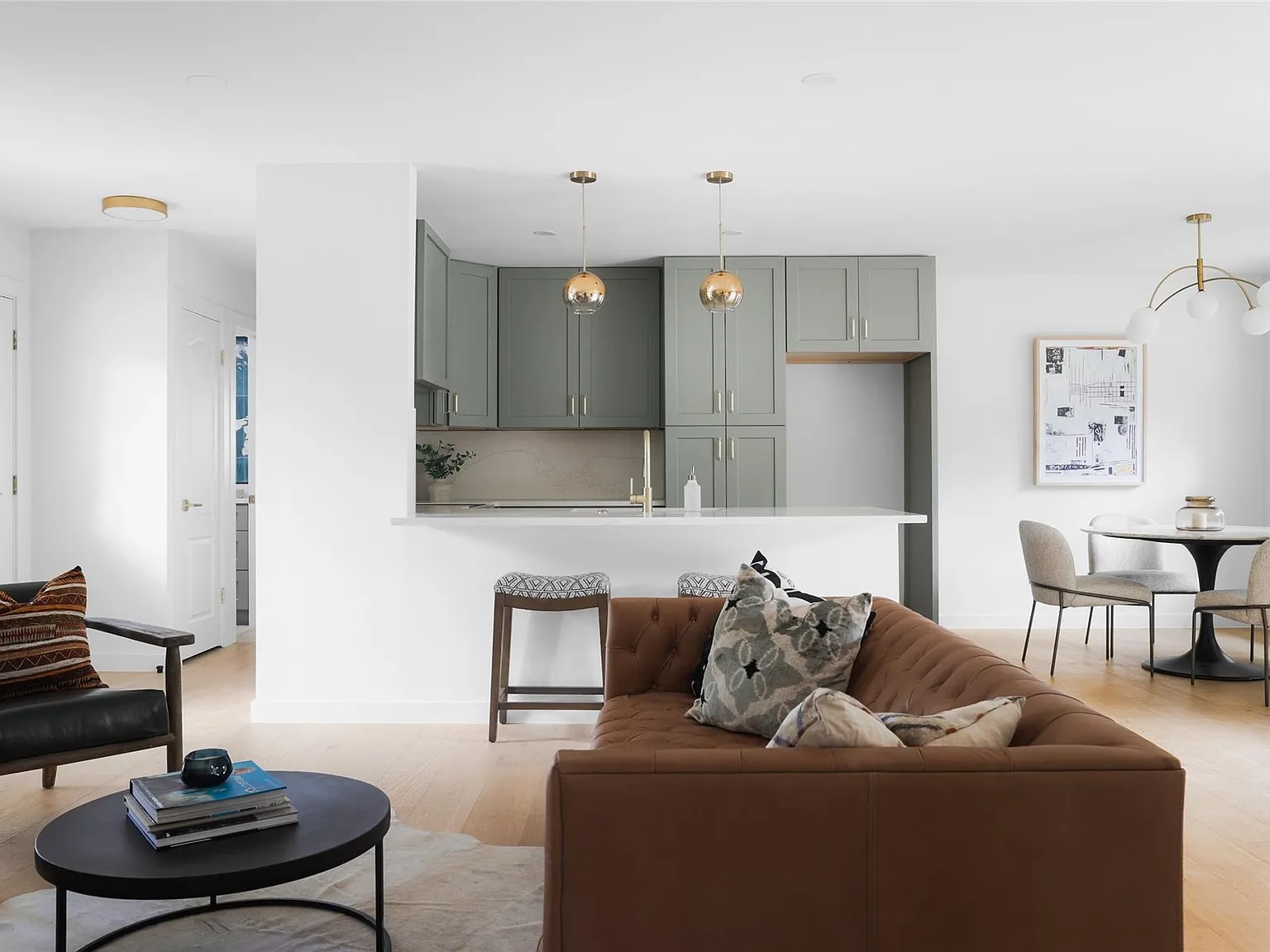 3 bed, 1531 sqft, $3,350 — Photo 3