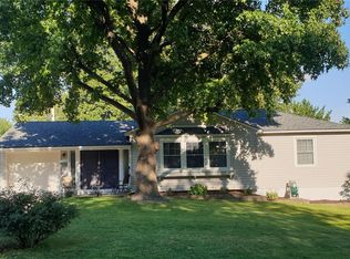 9536 Erie Dr, Saint Louis, MO