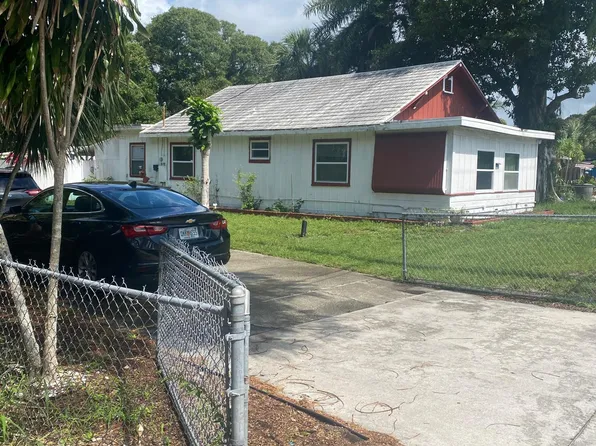 321 S 17th St, Fort Pierce, FL 34950