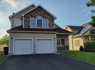 1081 Matthew St, North Brunswick, NJ 08902