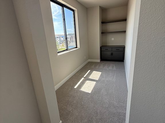 4th image of 108 10th St #108
